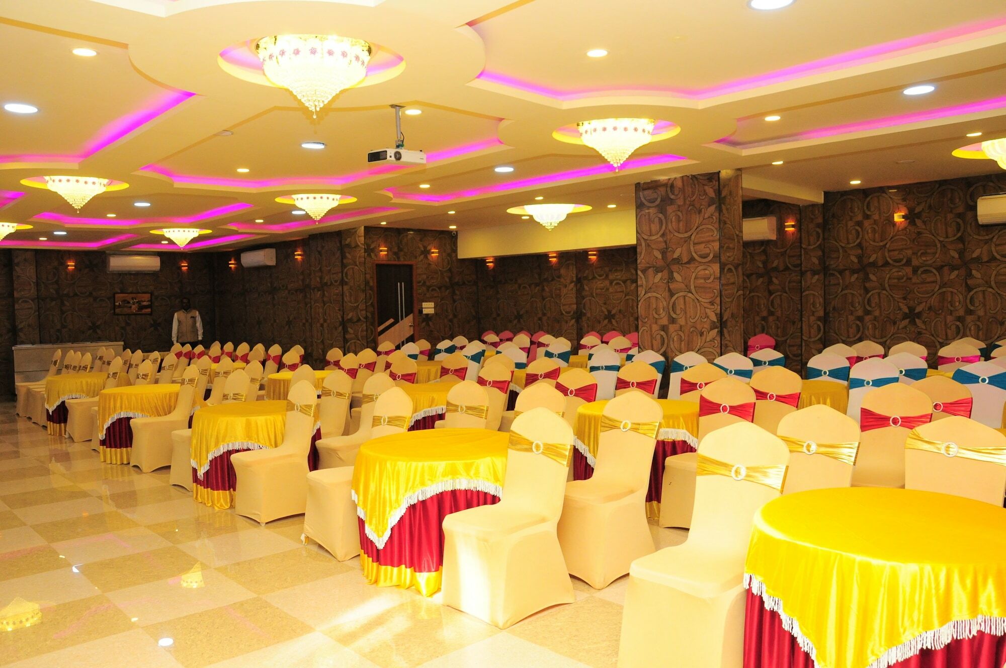 Hyders Park The Business Hotel Thanjavur Extérieur photo